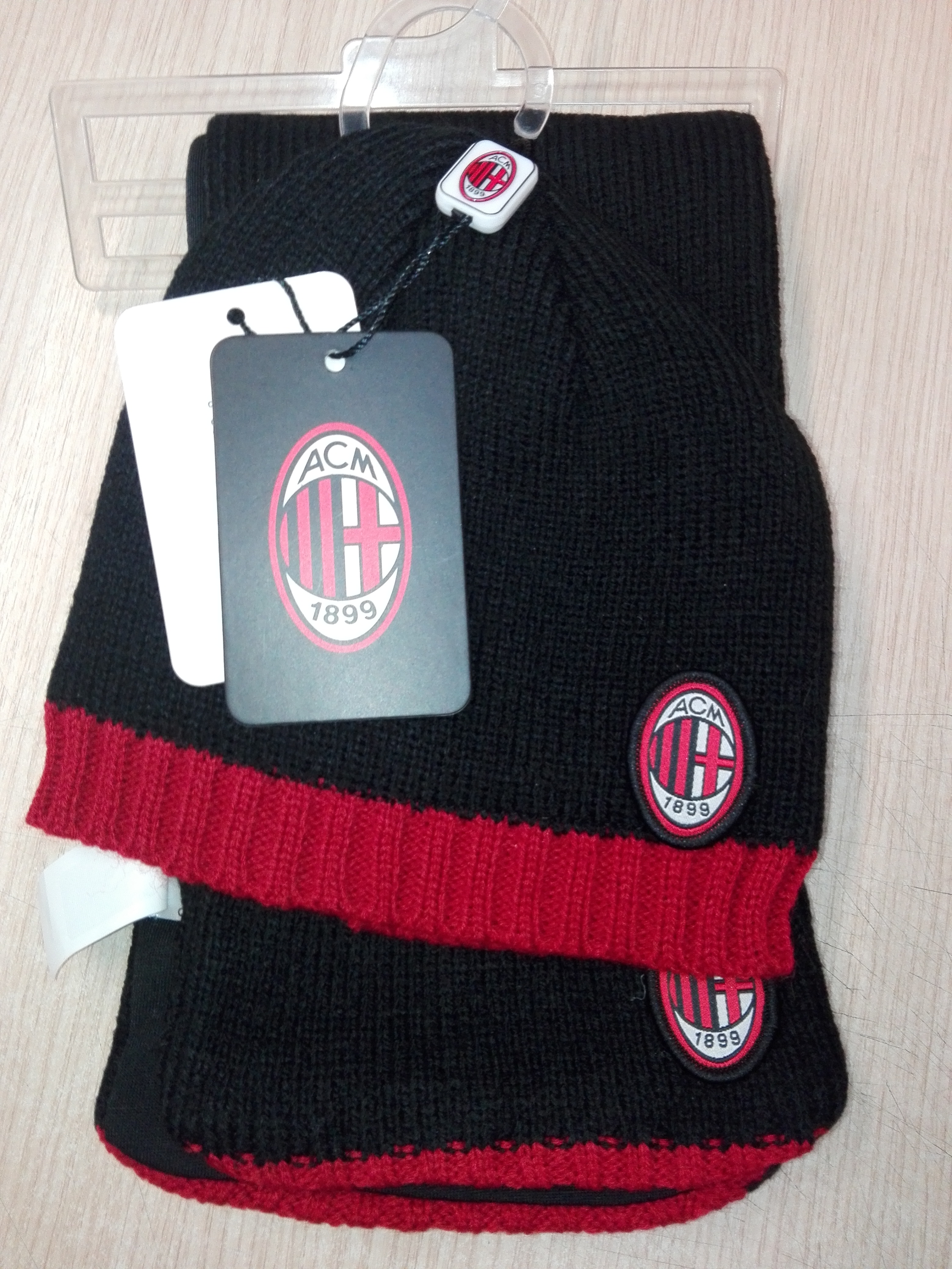 SET MILAN