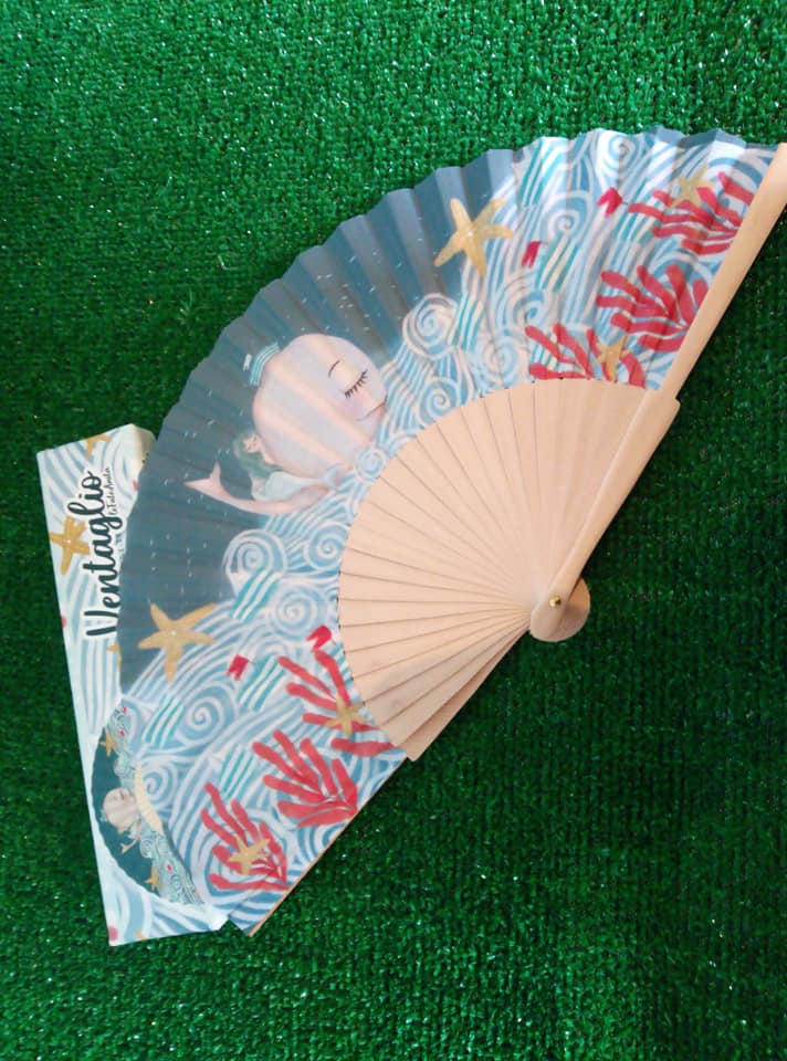 Ventaglio legno e tessuto con Balena