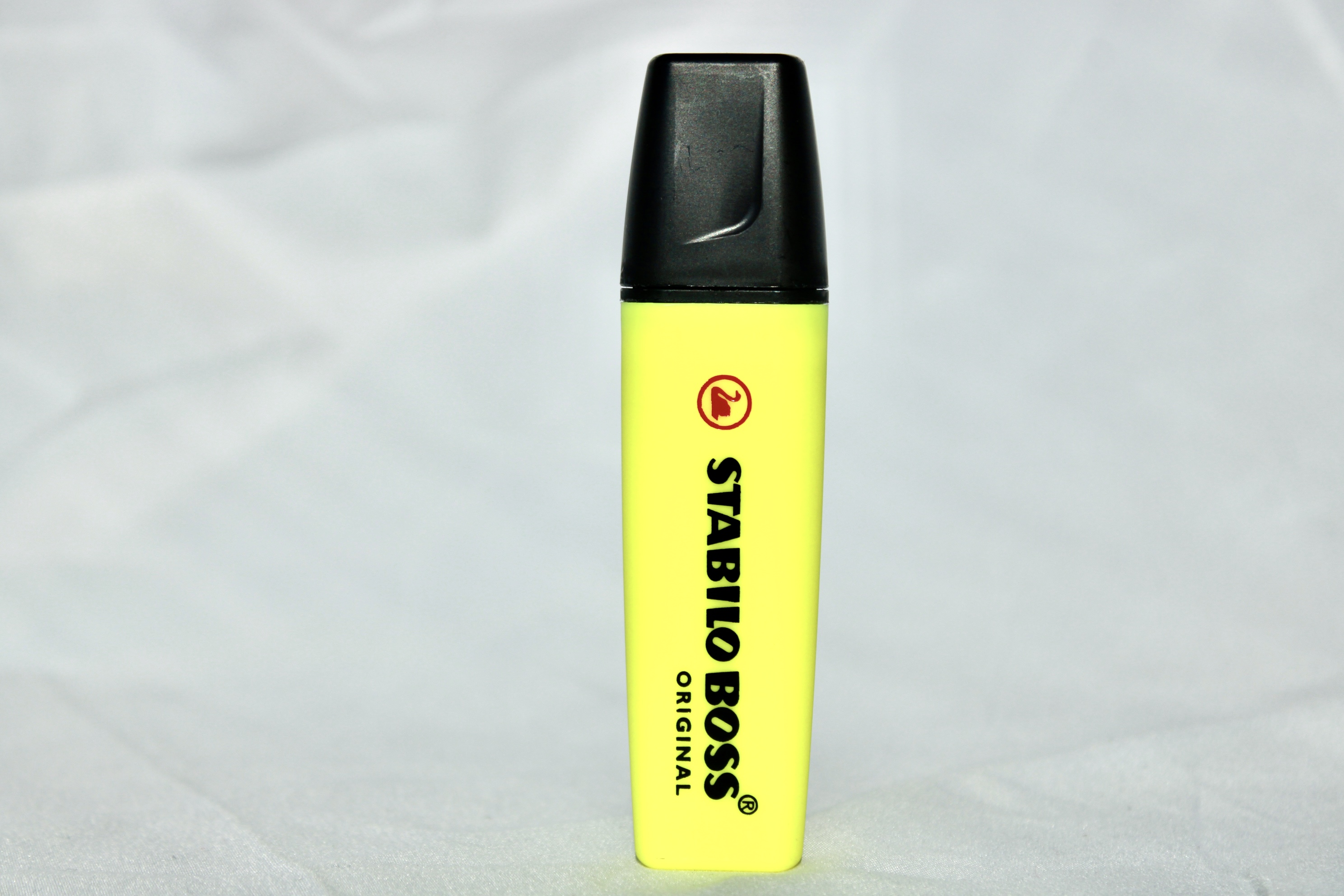 EVIDENZIATORE STABILO BOSS GIALLO FLUORESCENTE SCURO