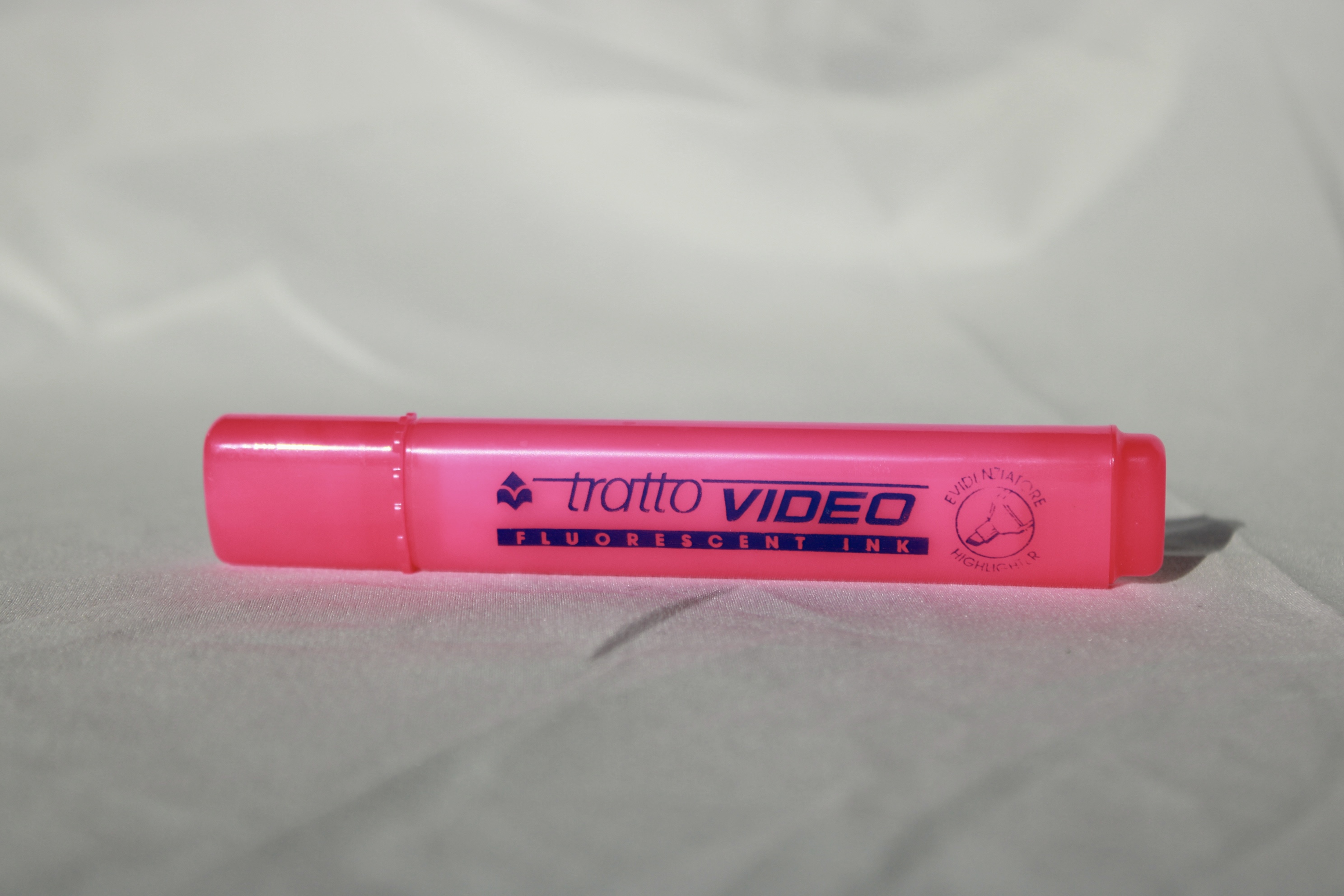 EVIDENZIATORE TRATTO VIDEO FUCSIA FLUORESCENTE
