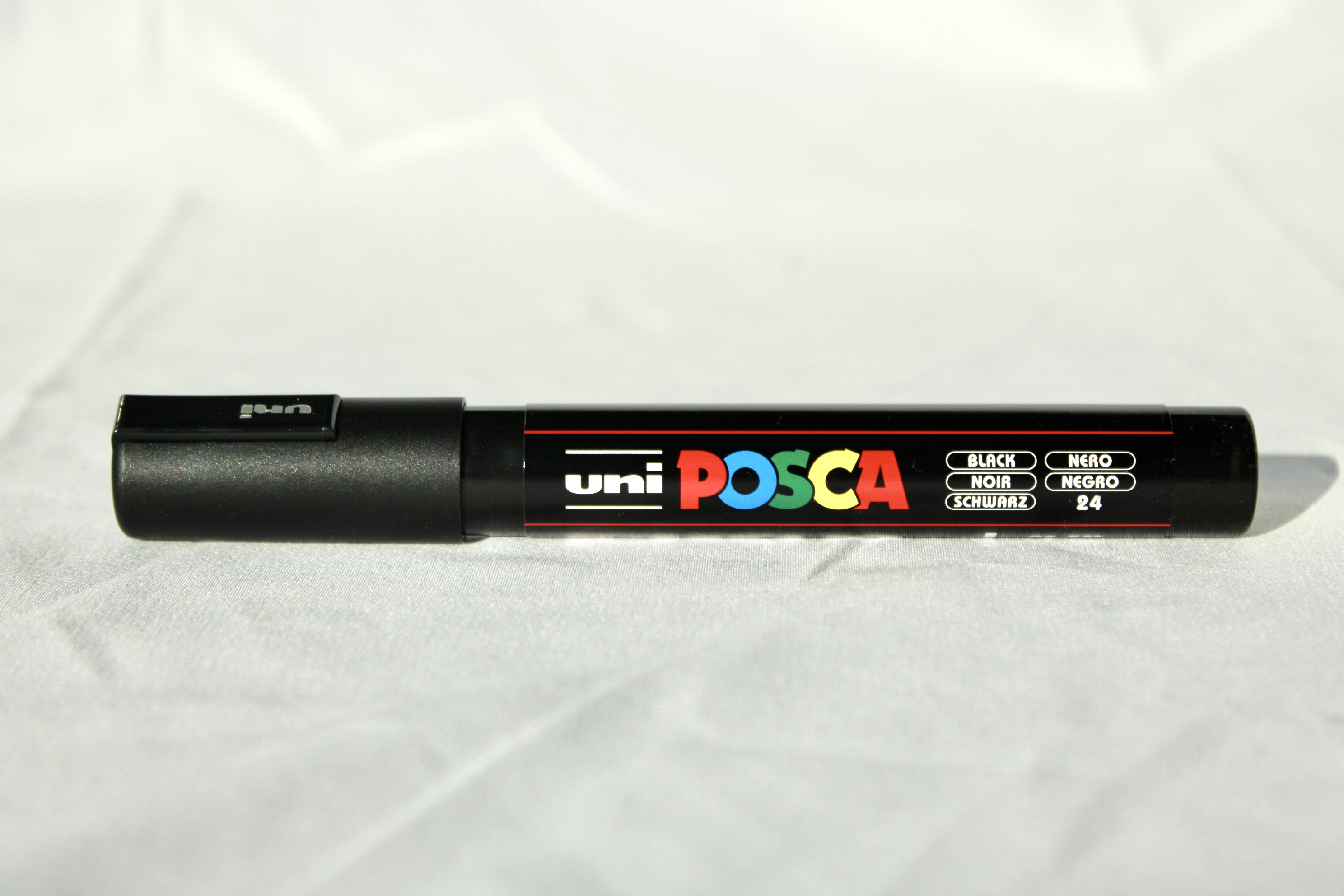 PENNARELLO UNIPOSCA NERO