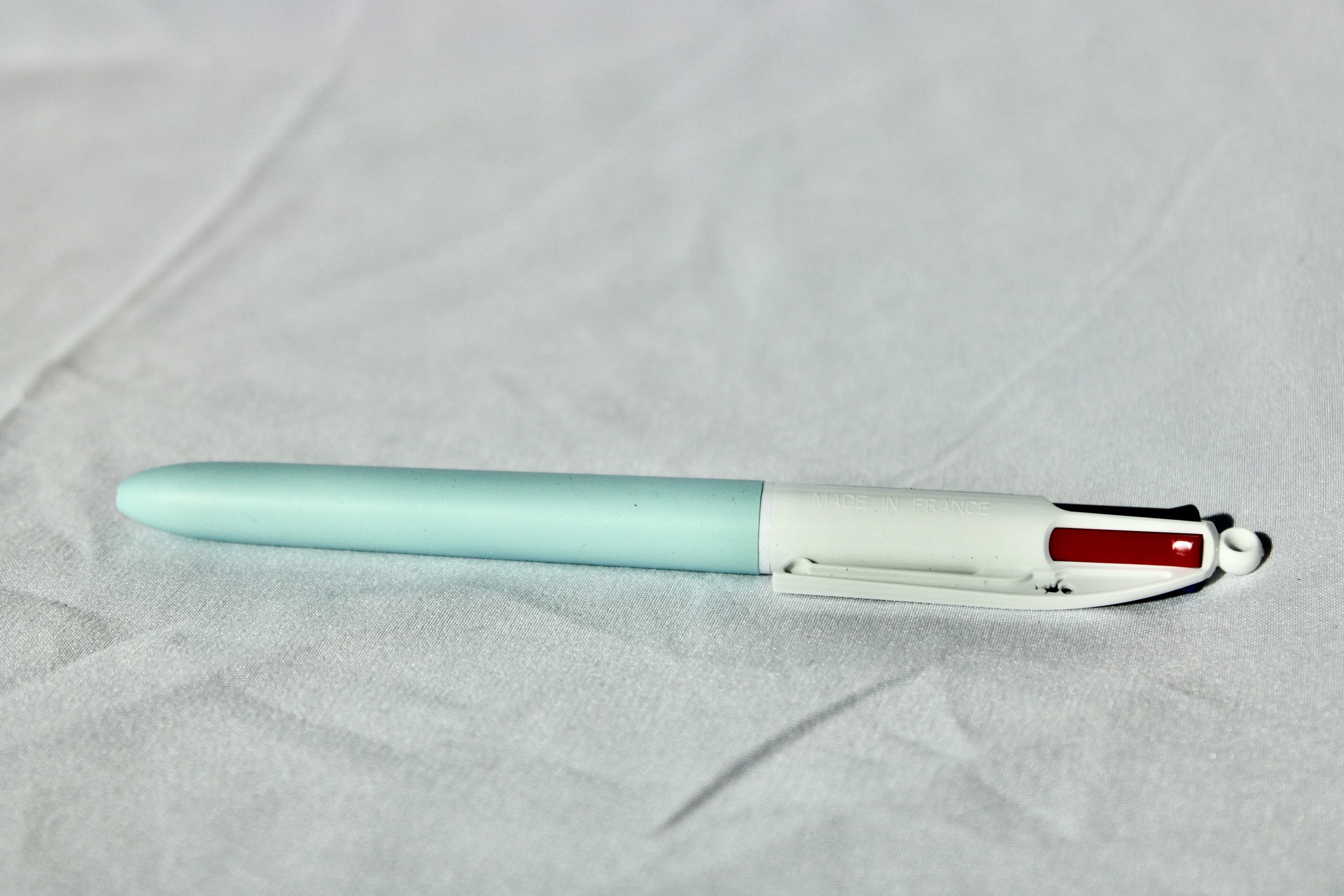 PENNA 4 COLORI BIC AZZURRO PASTELLO OPACO