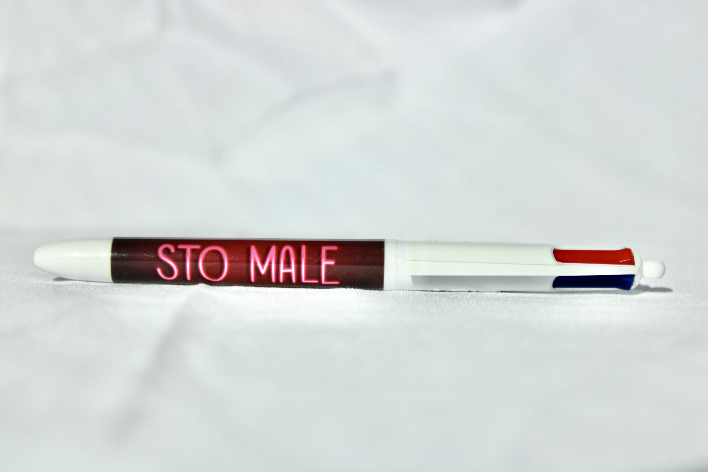 PENNA 4 COLORI BIC SCRITTA STO MALE